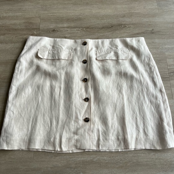 J. Crew Dresses & Skirts - J. Crew Cream Linen Blend Button Down Skirt SZ 22